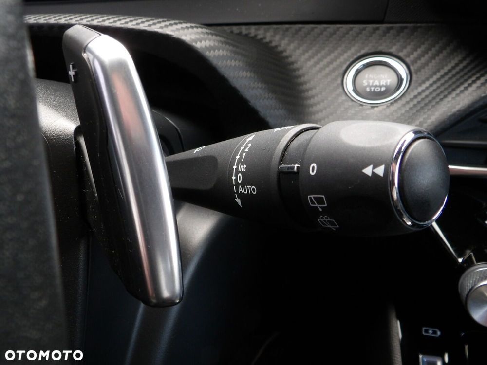 Peugeot 2008 1.2 PureTech Allure S&S EAT8 - 22