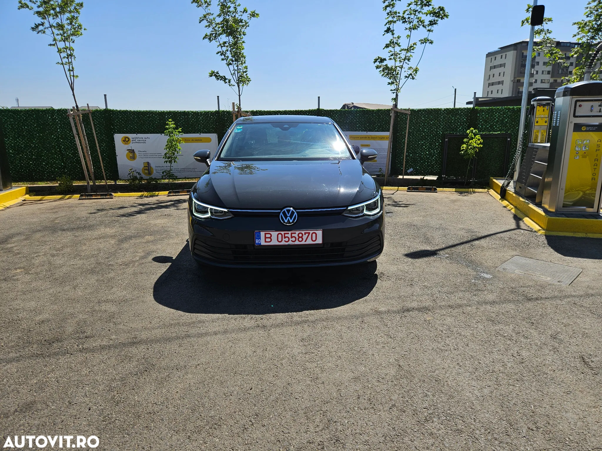 Volkswagen Golf 1.0 eTSI DSG MHEV Life - 3