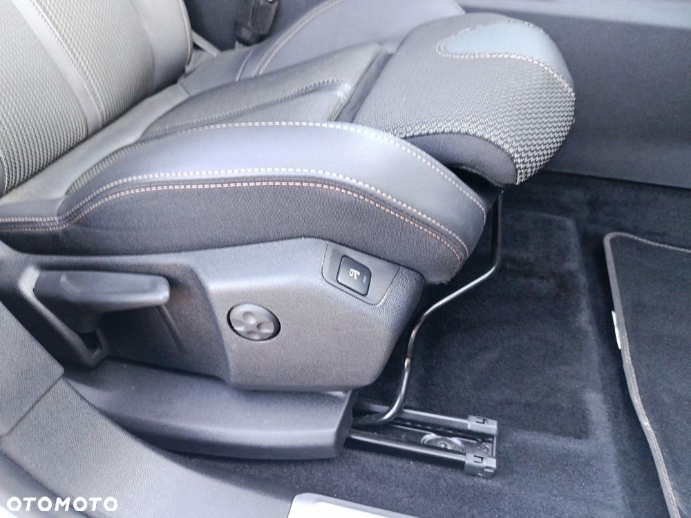 Peugeot 5008 1.5 BlueHDi GT S&S EAT8 - 25