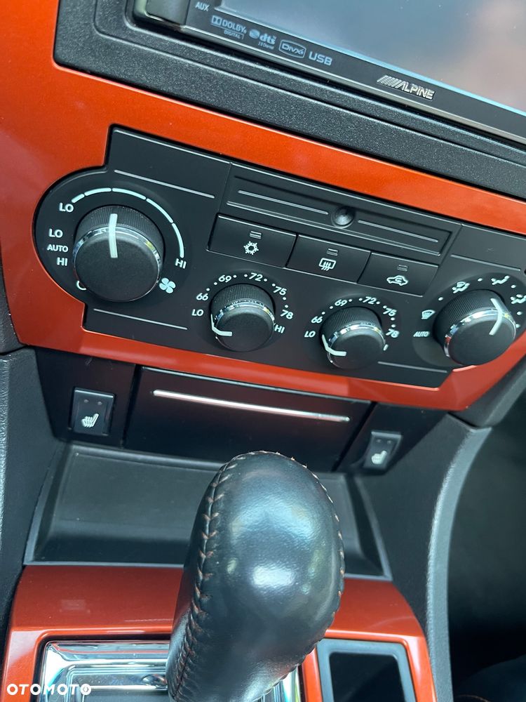 Dodge Charger 5.7 V8 RT - 28