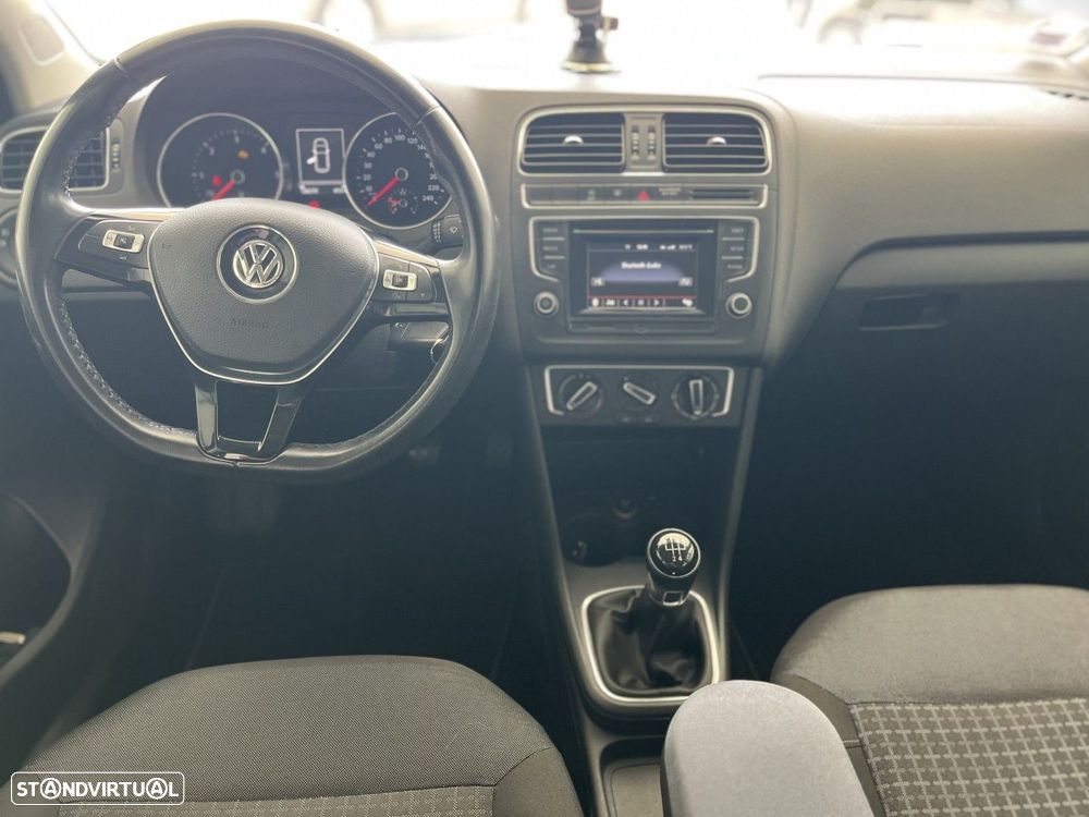VW Polo 1.0 Trendline - 16