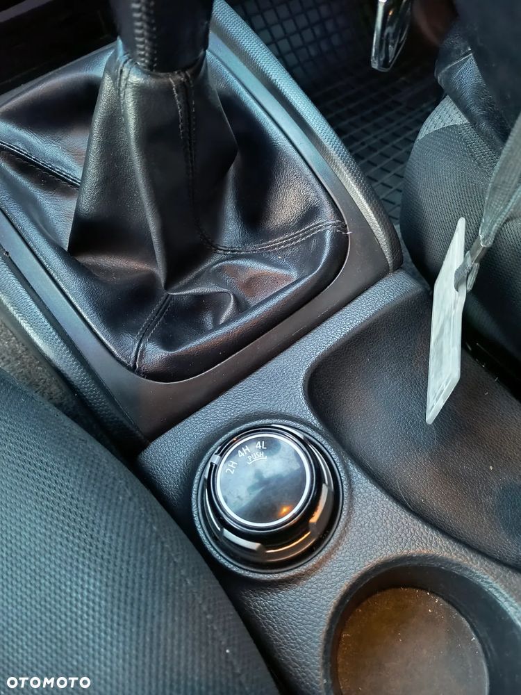 Mitsubishi L200 2.4 d CC Invite EU6 - 15