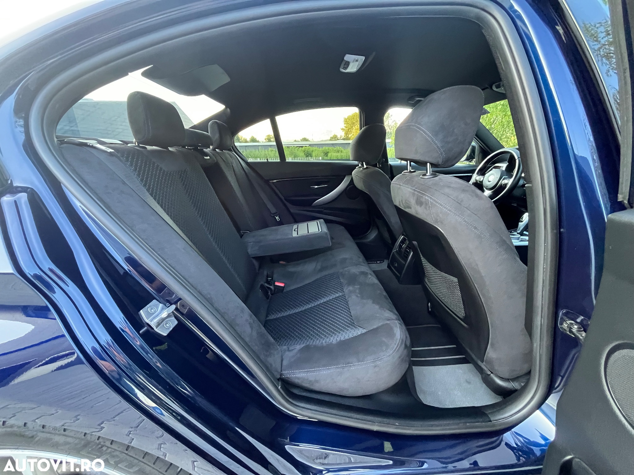 BMW Seria 3 330e iPerformance M Sport - 17