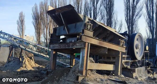 Inny Makrum 4015 - 1