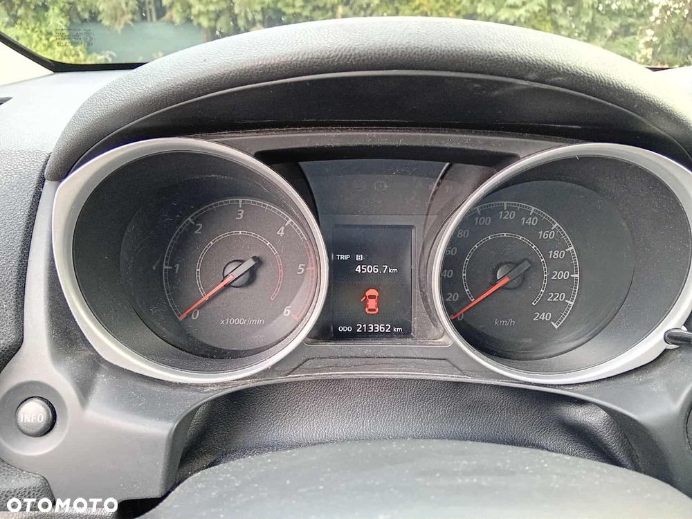 Mitsubishi ASX - 10