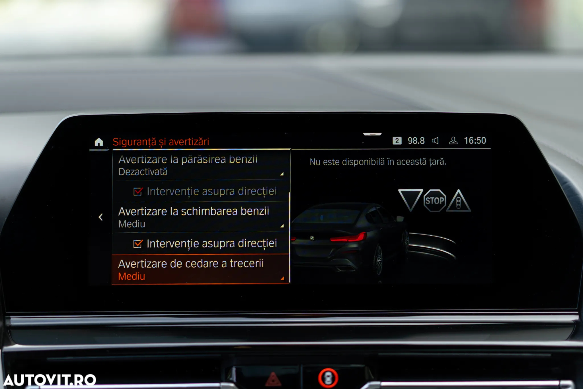 BMW Seria 8 840i xDrive - 29