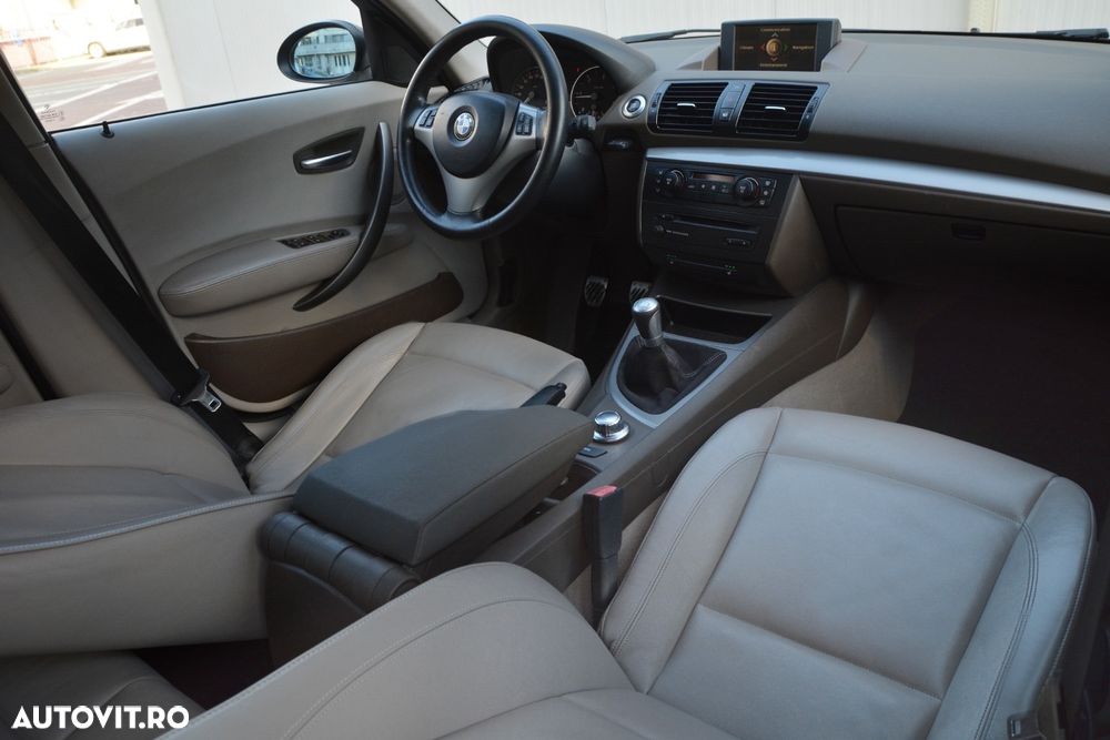 BMW Seria 1 120d - 15