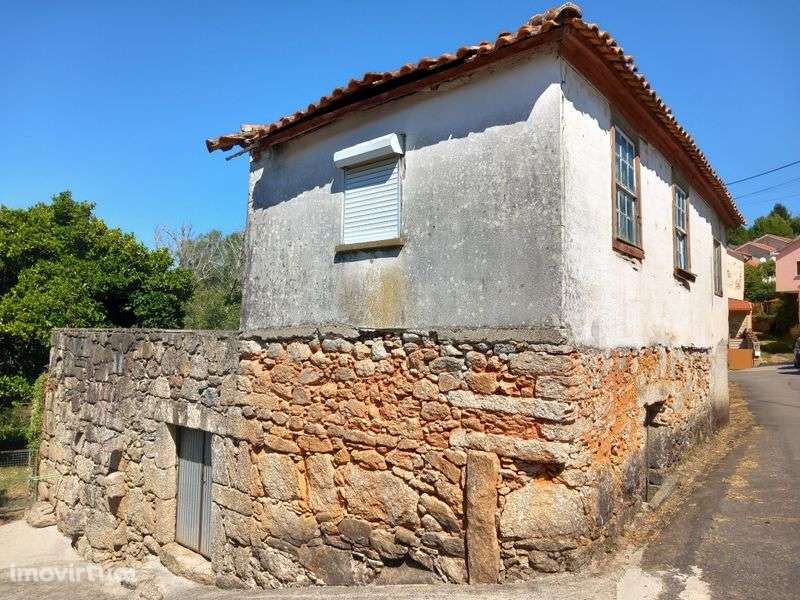 Casa para restaurar com terreno - Grande imagem: 5/9