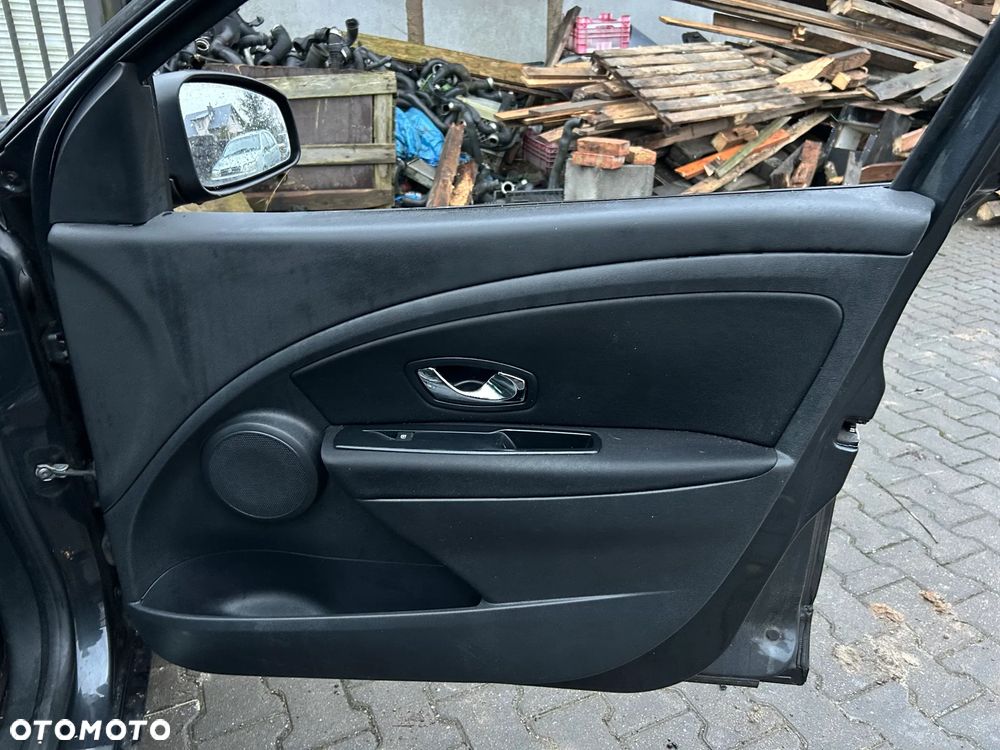 FOTEL FOTELE GRZANE KANAPA TAPICERKA WNĘTRZE RENAULT MEGANE 3 - 12