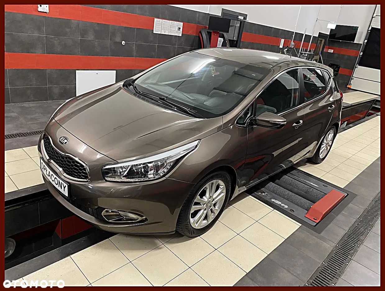 Kia Ceed 1.6 CRDi Spirit - 1