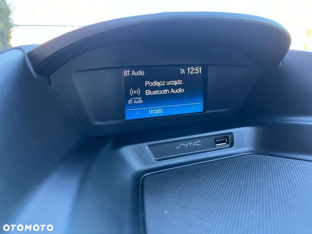 Ford Grand C-MAX - 17