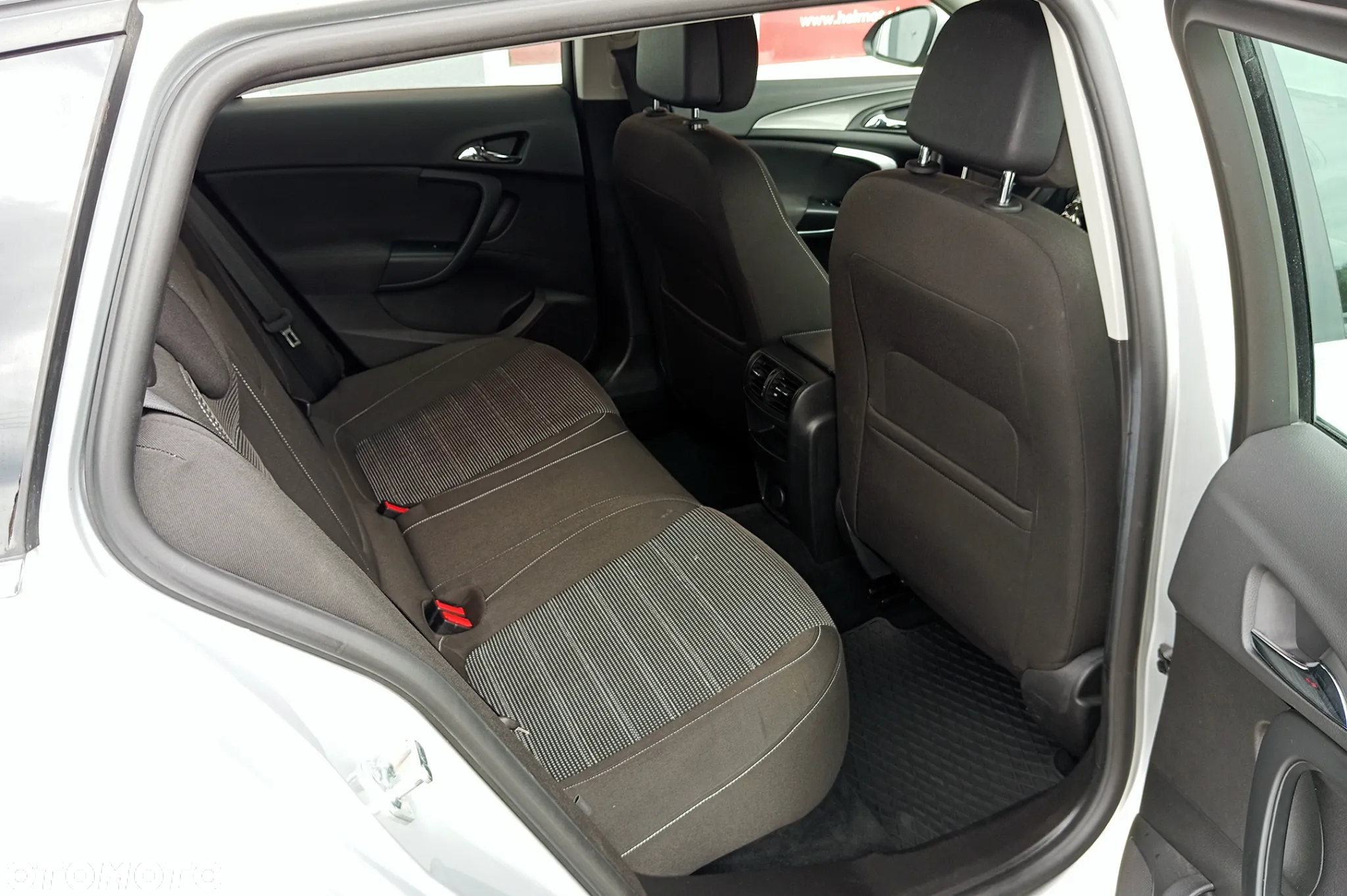 Opel Insignia - 33