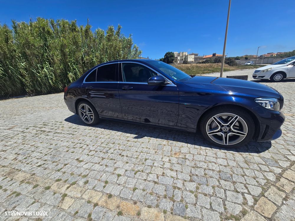 Mercedes-Benz C 300 de AMG Line - 10