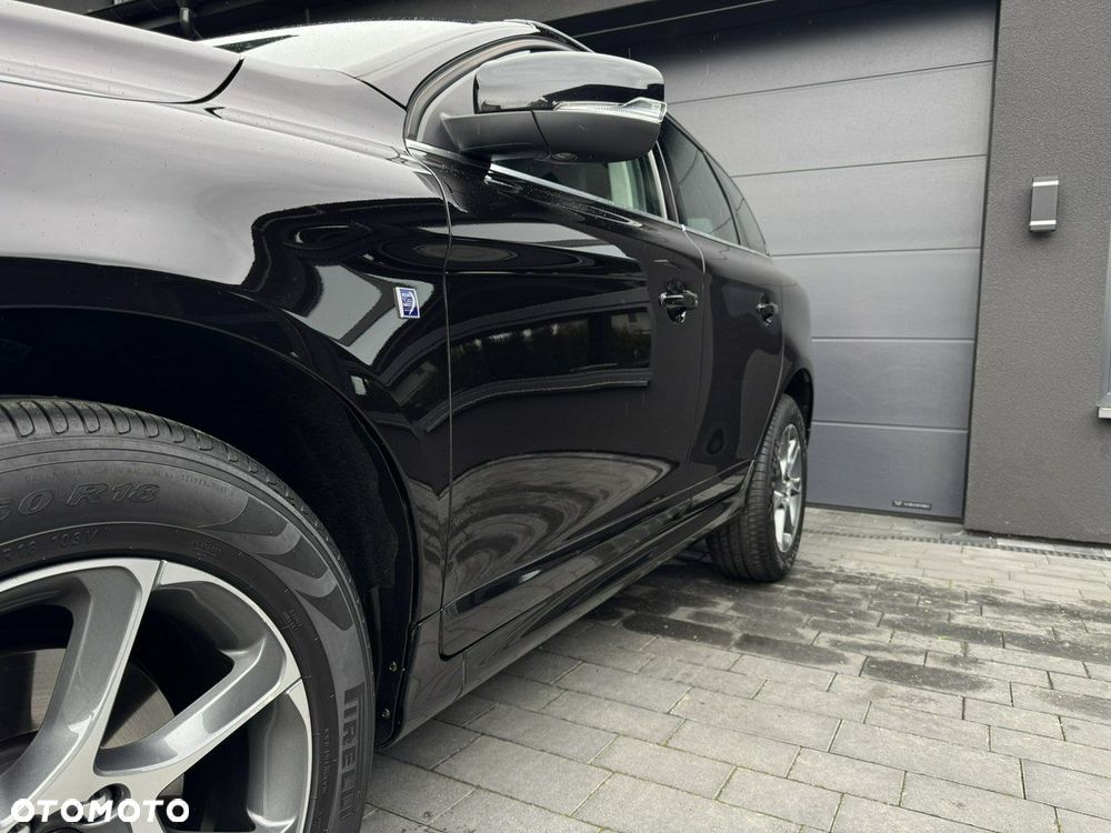 Volvo XC 60 D3 Drive-E Ocean Race - 35