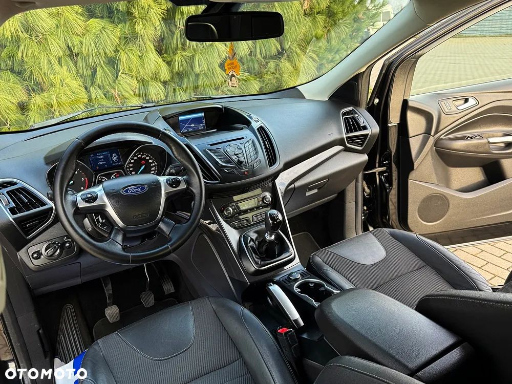 Ford Kuga 2.0 TDCi 2x4 Titanium - 33