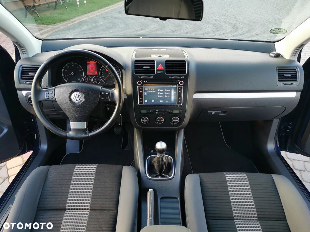 Volkswagen Golf 1.6 United - 31