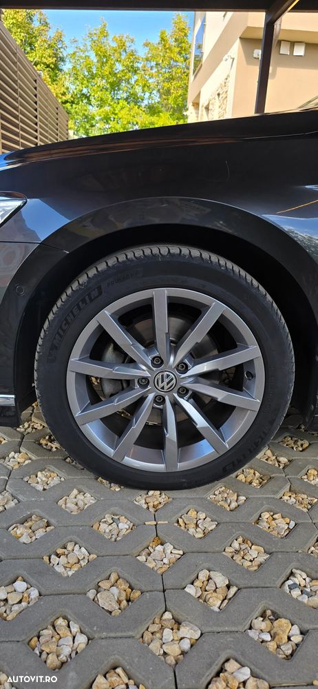 Volkswagen Passat 2.0 TDI DSG R Executive - 9