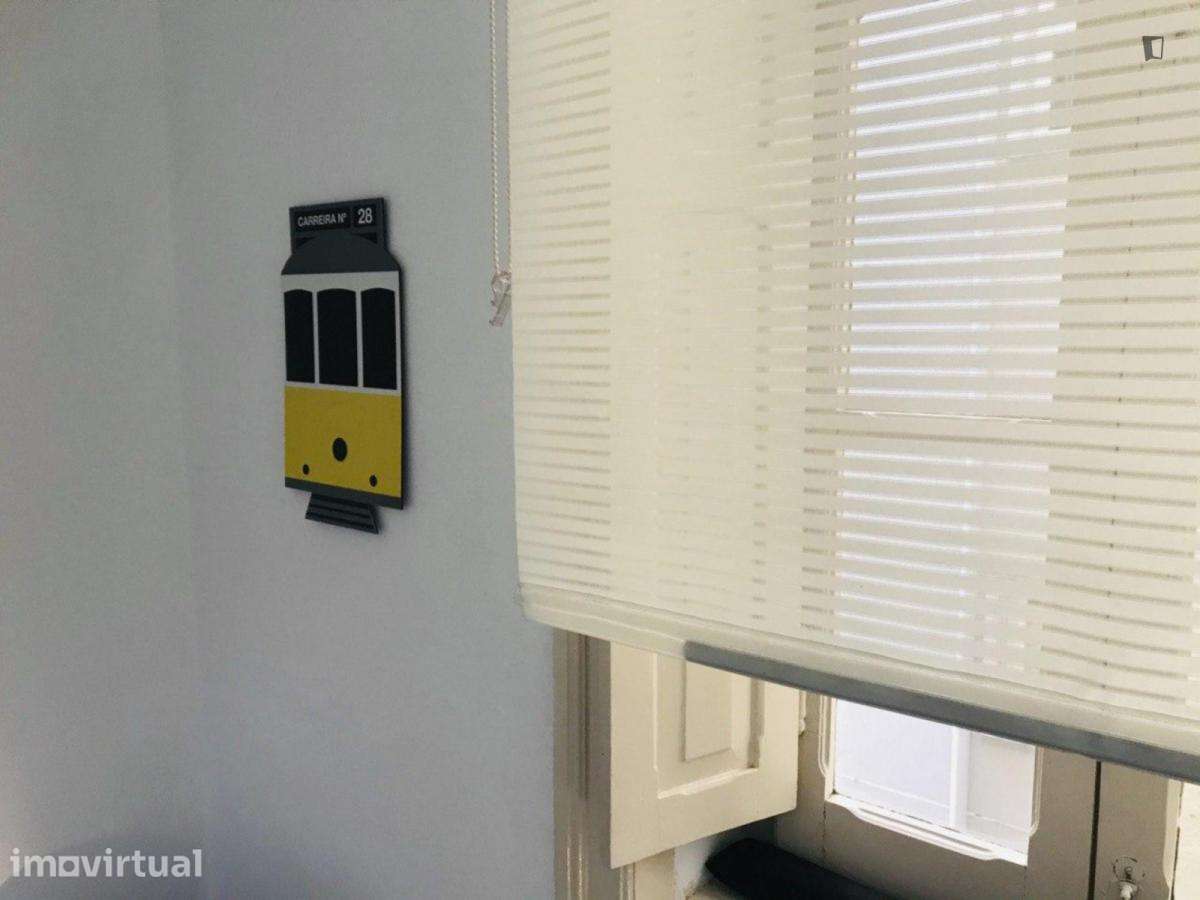 Quarto - localizado em Arroios Lisbon - Grande imagem: 4/17