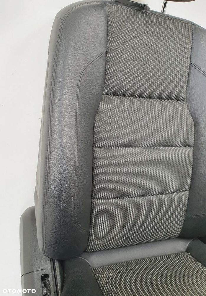 FOTEL PRAWY PRZÓD GRZANY MERCEDES GLK X204 EUROPA - 5
