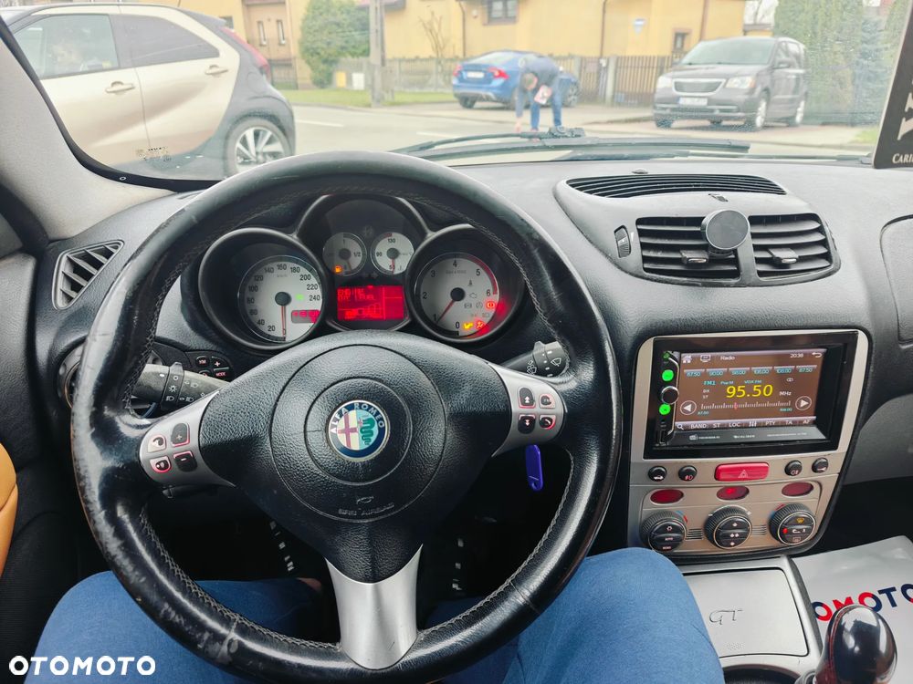 Alfa Romeo 147 1.9 JTD 16V Black Line - 19