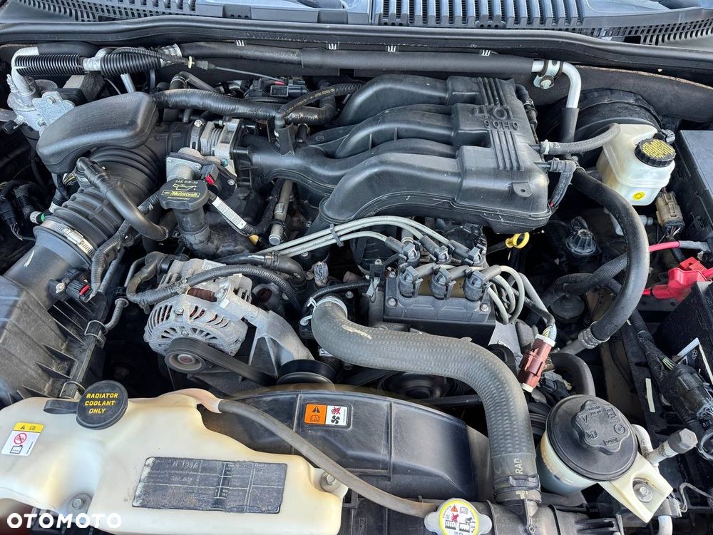 Ford Explorer 4.0 4WD - 24