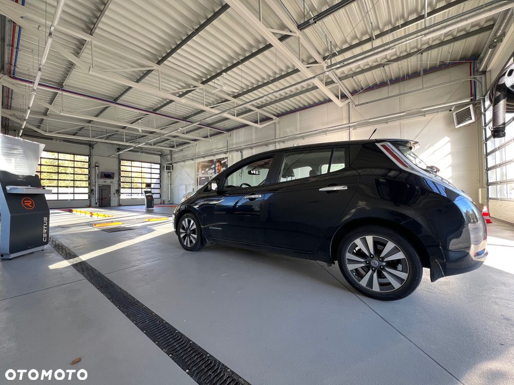 Nissan Leaf - 3