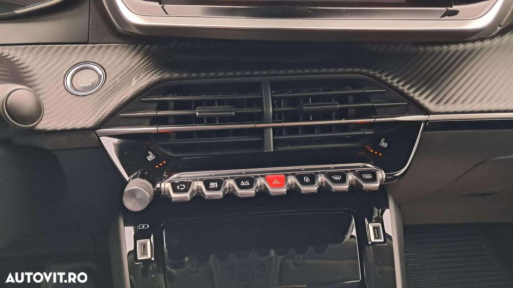 Peugeot 2008 e-2008 Allure - 14