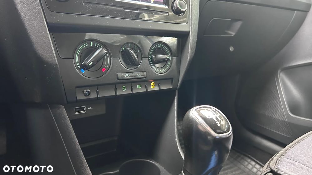 Skoda RAPID 1.0 TSI Ambition - 14