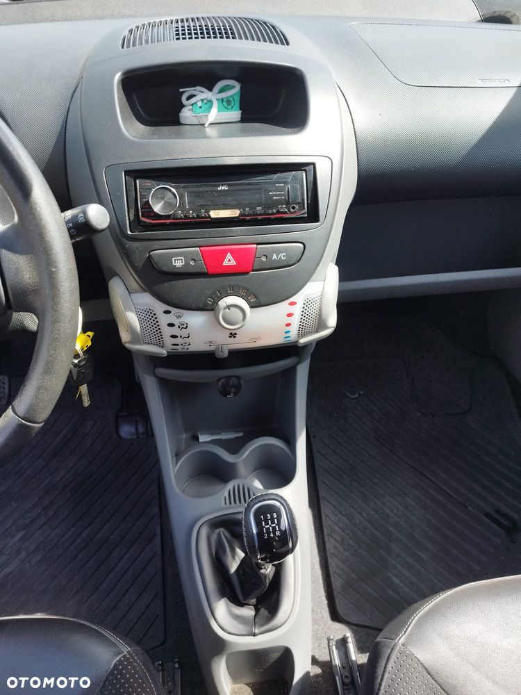 Peugeot 107 - 16