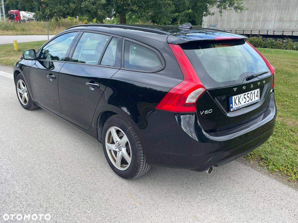 Volvo V60 D2 Drive-E Dynamic Edition (Kinetic) - 11