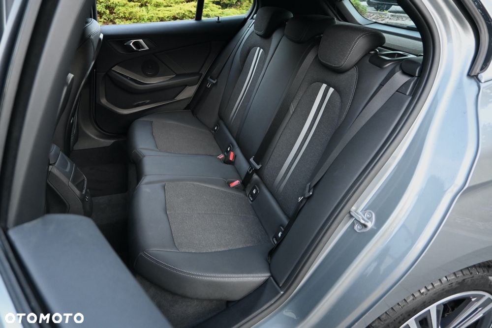 BMW Seria 1 118d Business Edition sport - 28