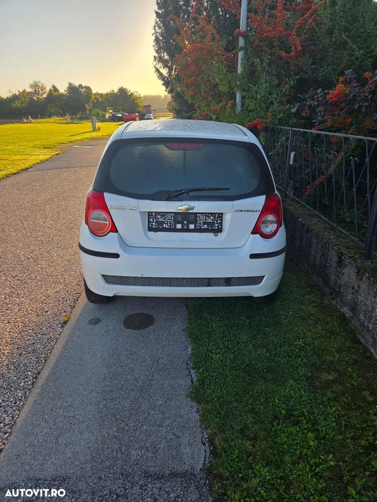 Chevrolet Aveo - 2