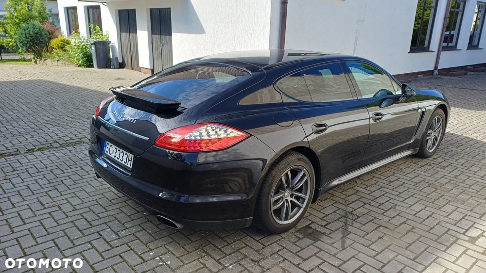 Porsche Panamera 4 - 5
