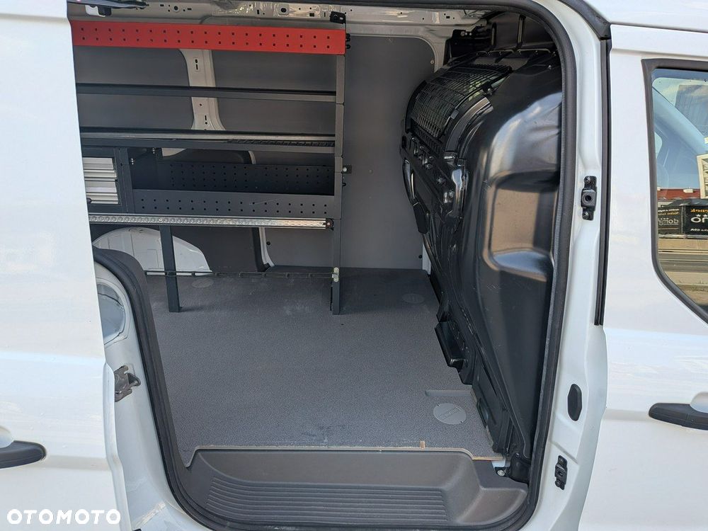 Ford Transit Connect - 13