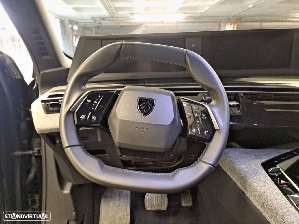 Peugeot 3008 1.2 Hybrid Allure e-DCS6 - 12