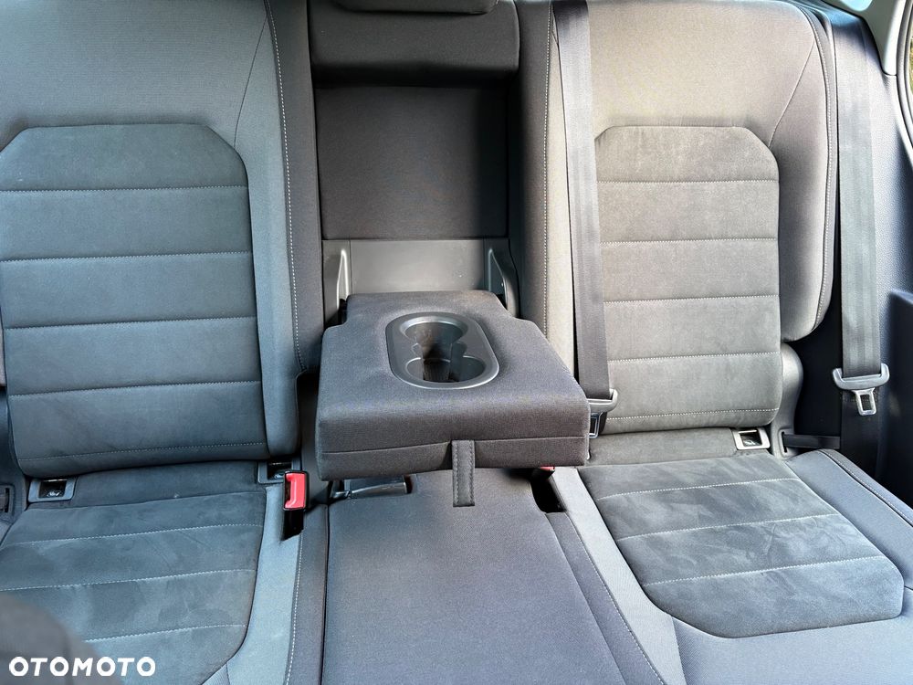 Volkswagen Golf Sportsvan - 24