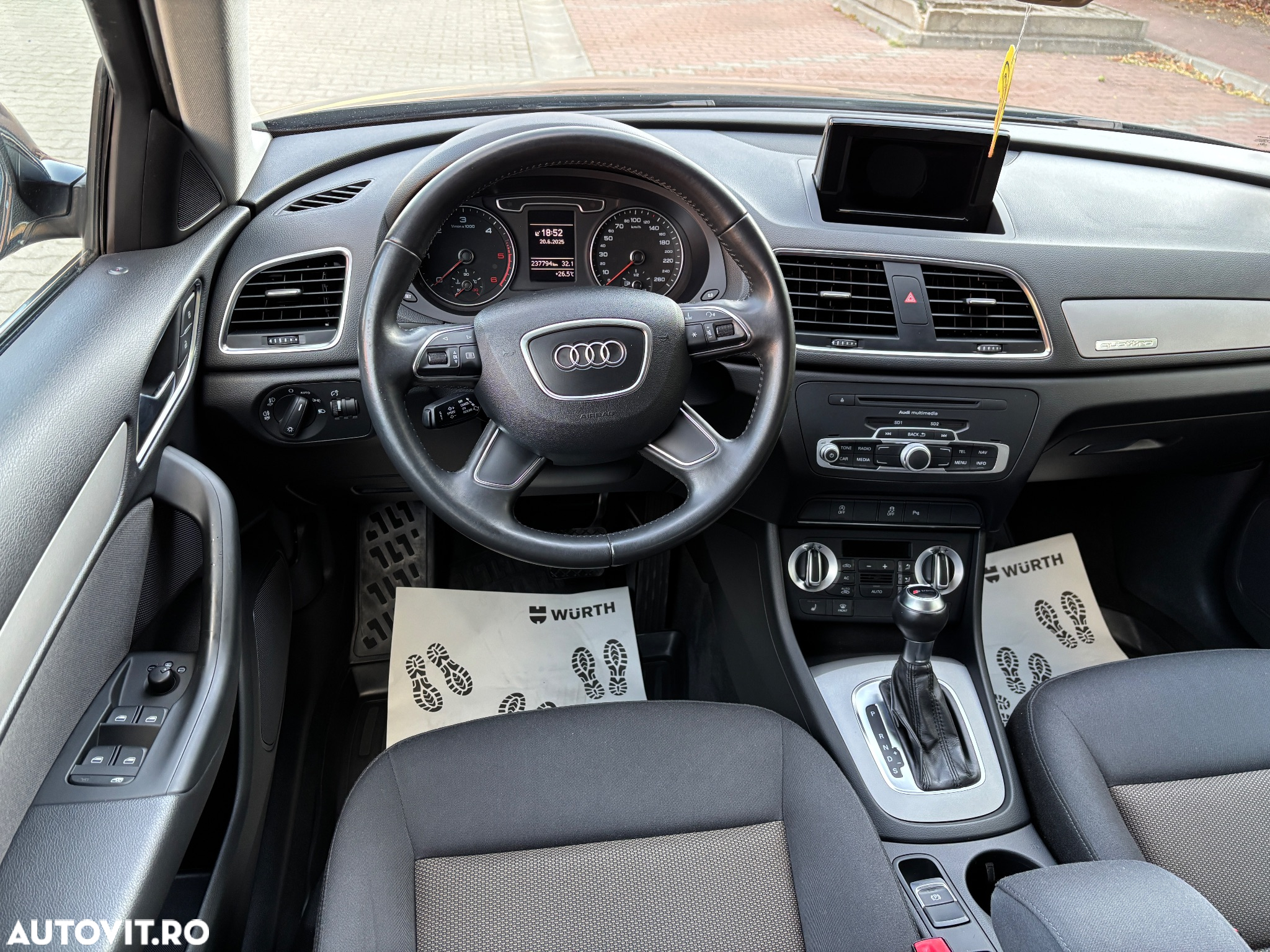 Audi Q3 2.0 TDI Quattro S-Tronic - 11