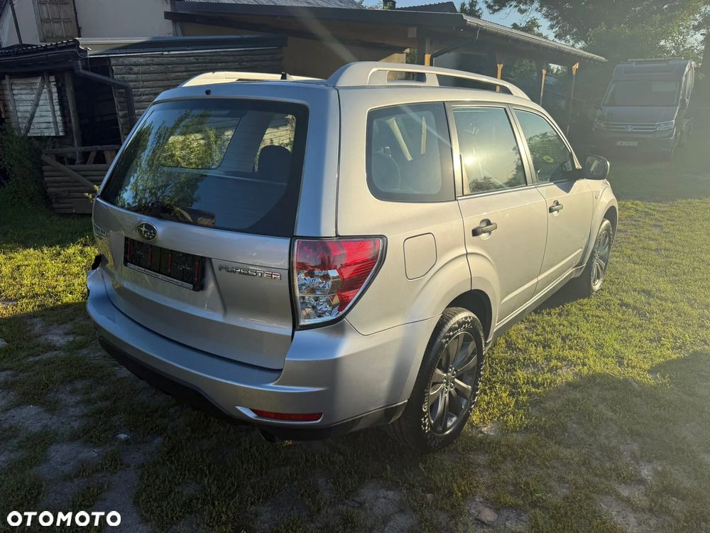 Subaru Forester 2.0X Edition - 11