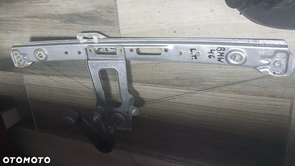 Podnośnik szyby lewy tył do BMW E46