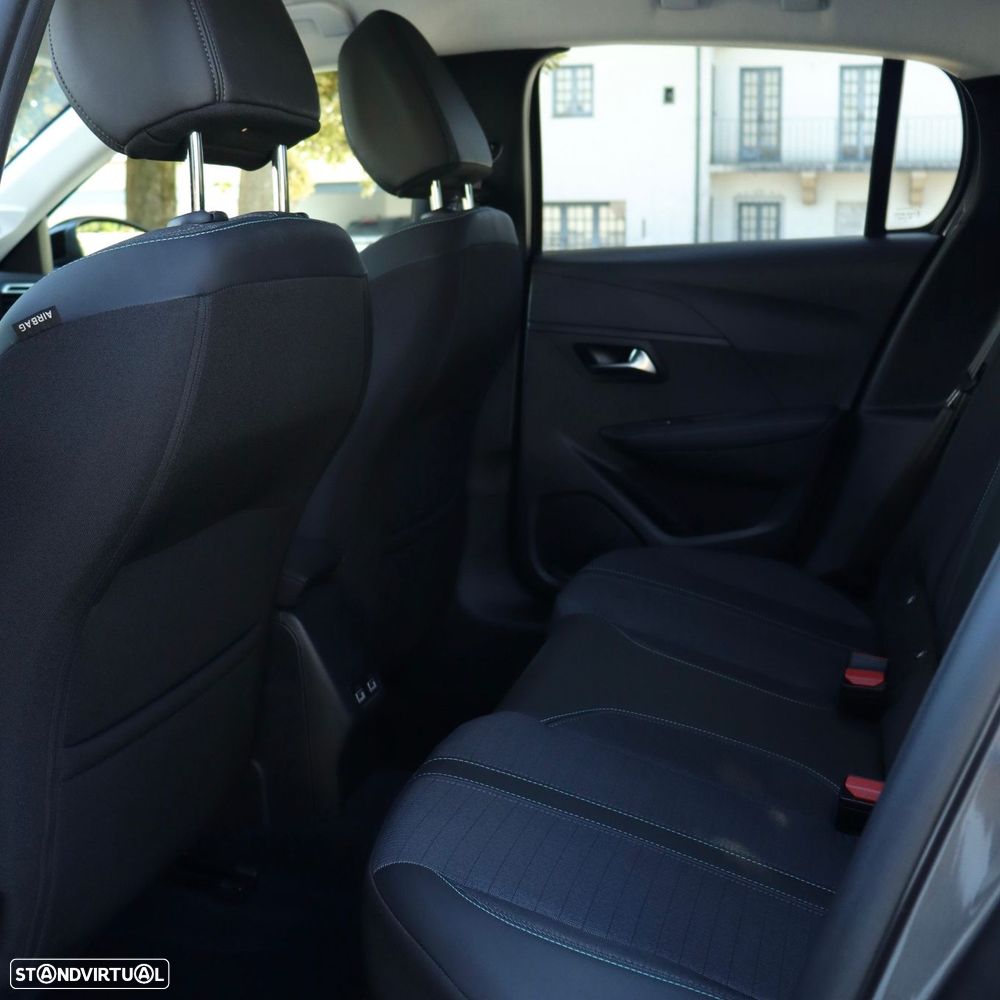 Peugeot 208 1.2 PureTech Allure Pack - 27