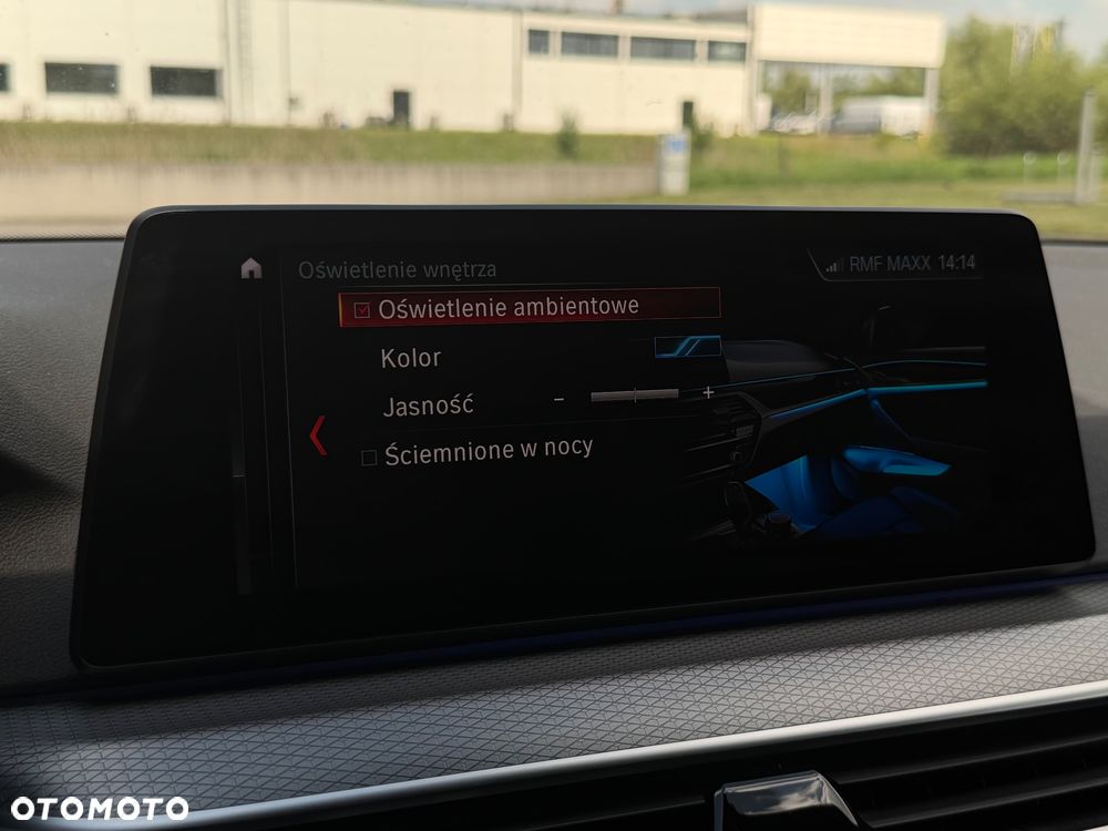 BMW Seria 5 520d xDrive M Sport sport - 24