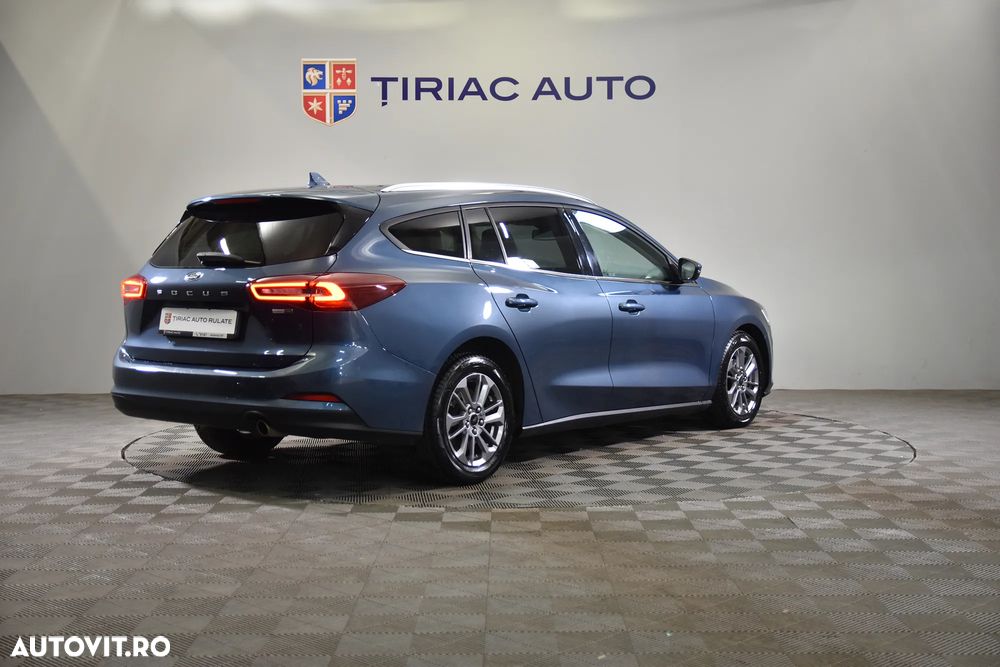 Ford Focus - 6