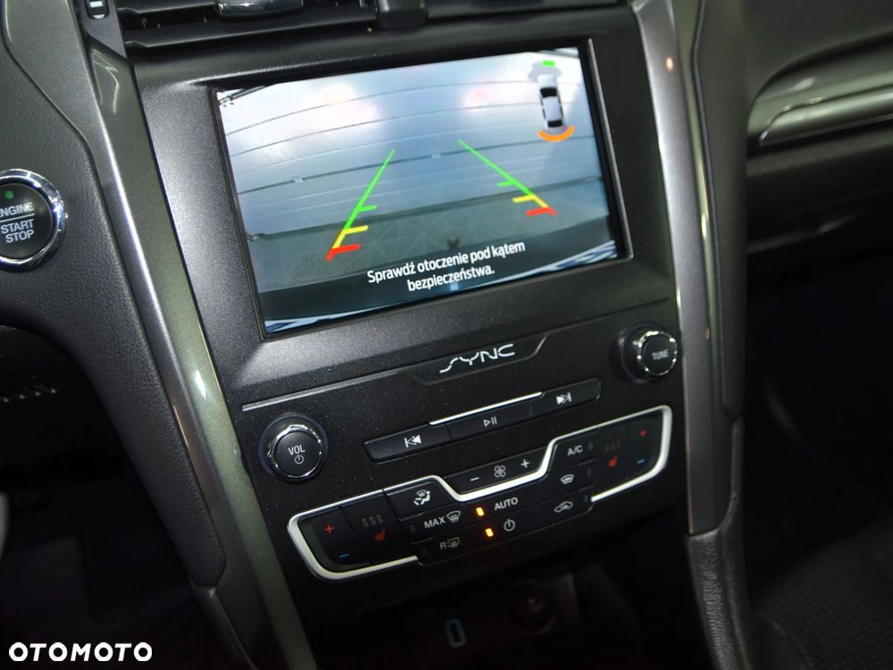 Ford Mondeo 2.0 TDCi Titanium PowerShift - 24