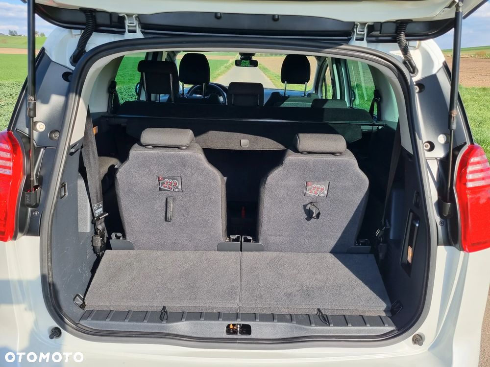 Peugeot 5008 HDI FAP 150 Business-Line - 11