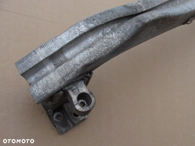 Audi A8 D3 lift Wzmocnienie zderzaka przód - 3