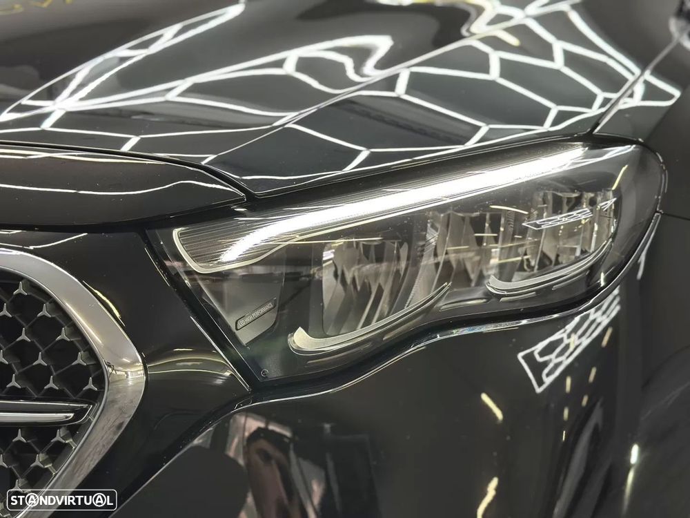 Mercedes-Benz E 300 e Exclusive Line - 51