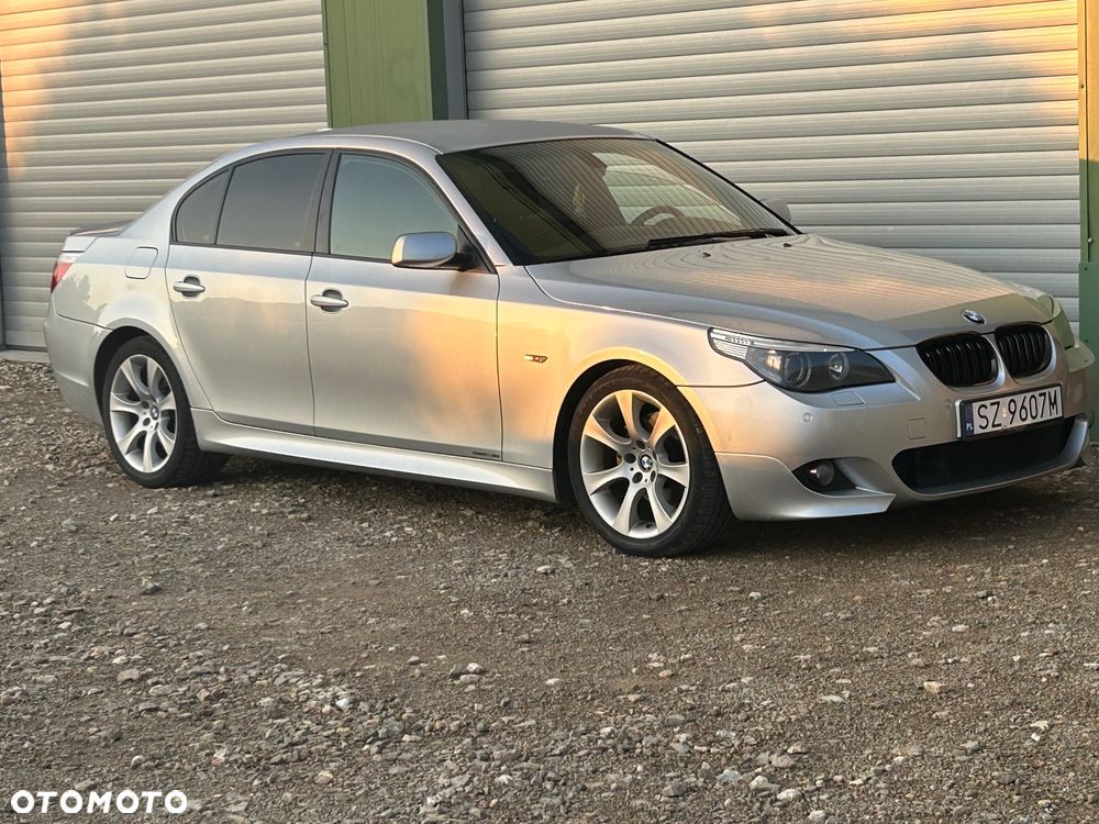 BMW Seria 5 525i - 4