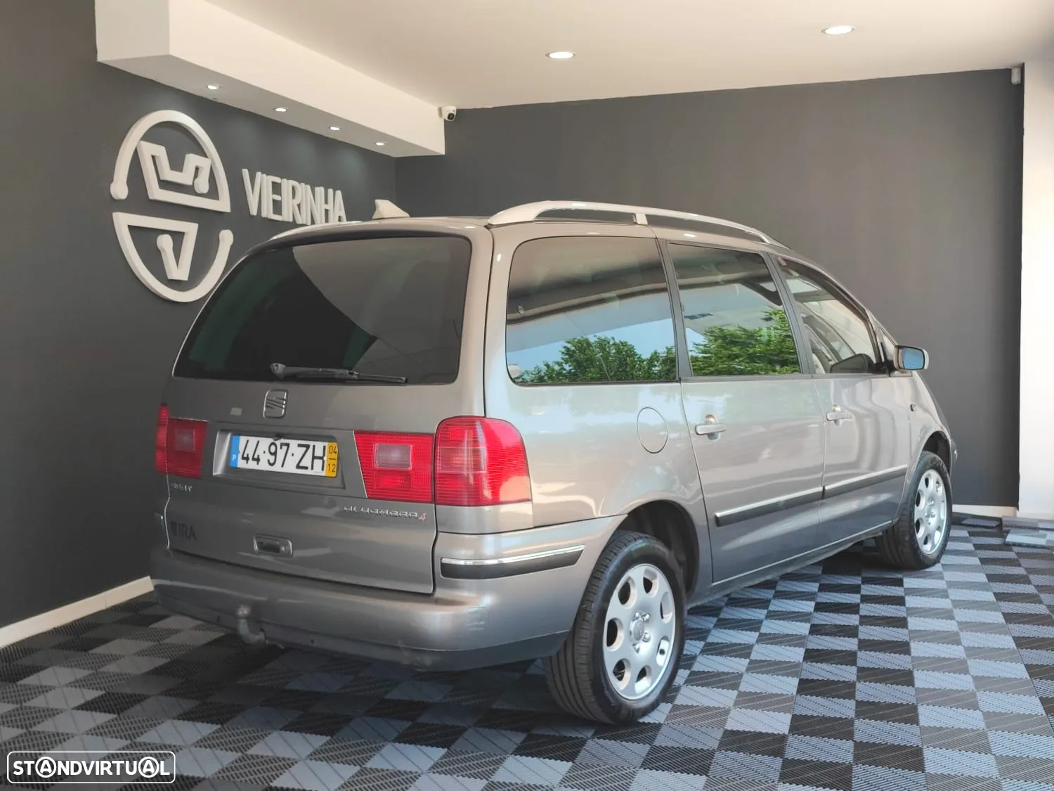 SEAT Alhambra 1.9 TDI Sport 4-Motion - 8