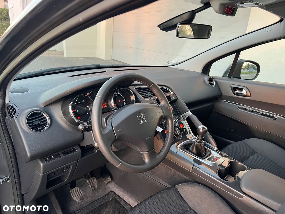 Peugeot 3008 HDi 115 Allure - 7