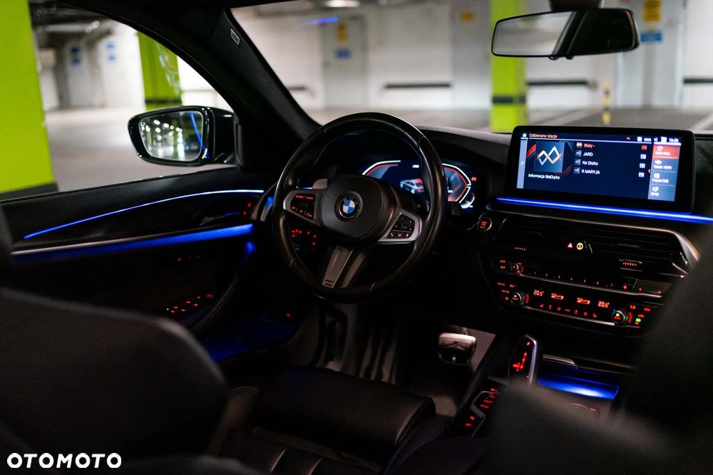BMW Seria 5 520d M Sport sport - 11